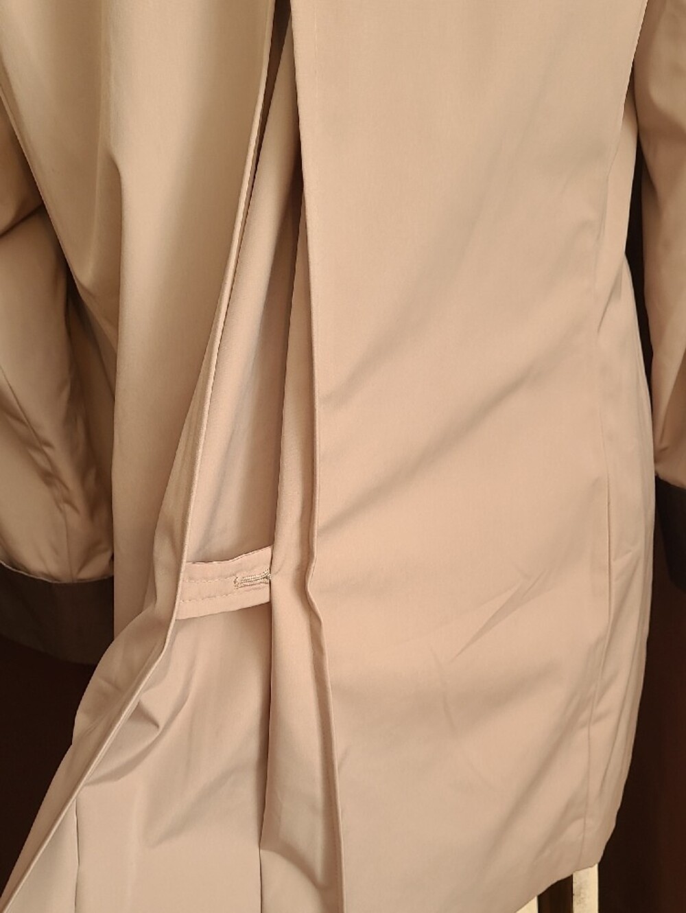 London Fog Beige Trench Coat with Contrast Cuffs - Picture 6 of 9
